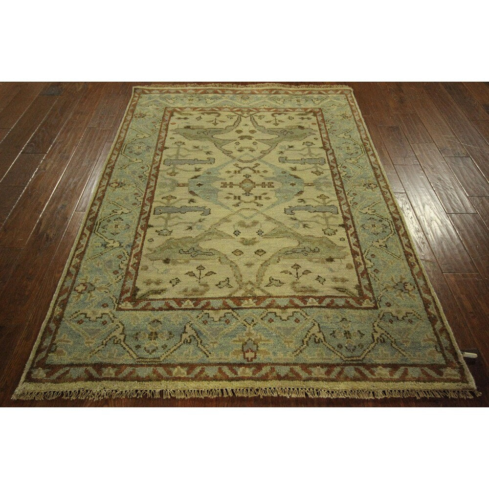 Antiqued Oushak Ivory Veg Dyed Hand-knotted Wool Turkish Oriental Rug (4' x 6')