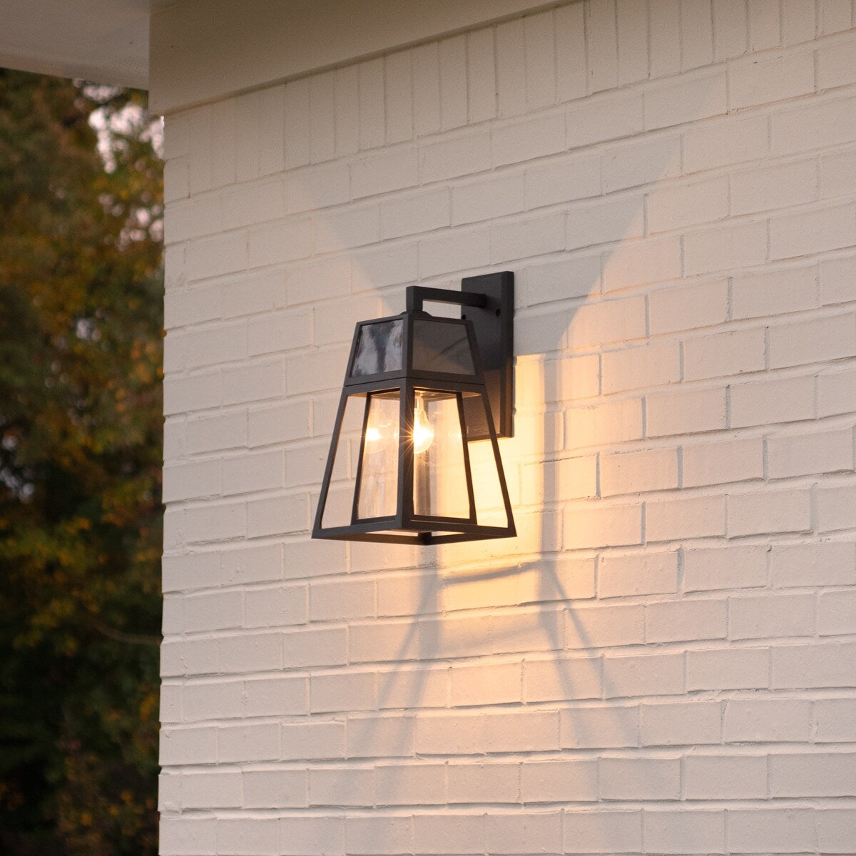 Gama Sonic Aria 1-Light Black Modern Outdoor Solar Wall Sconce Lantern