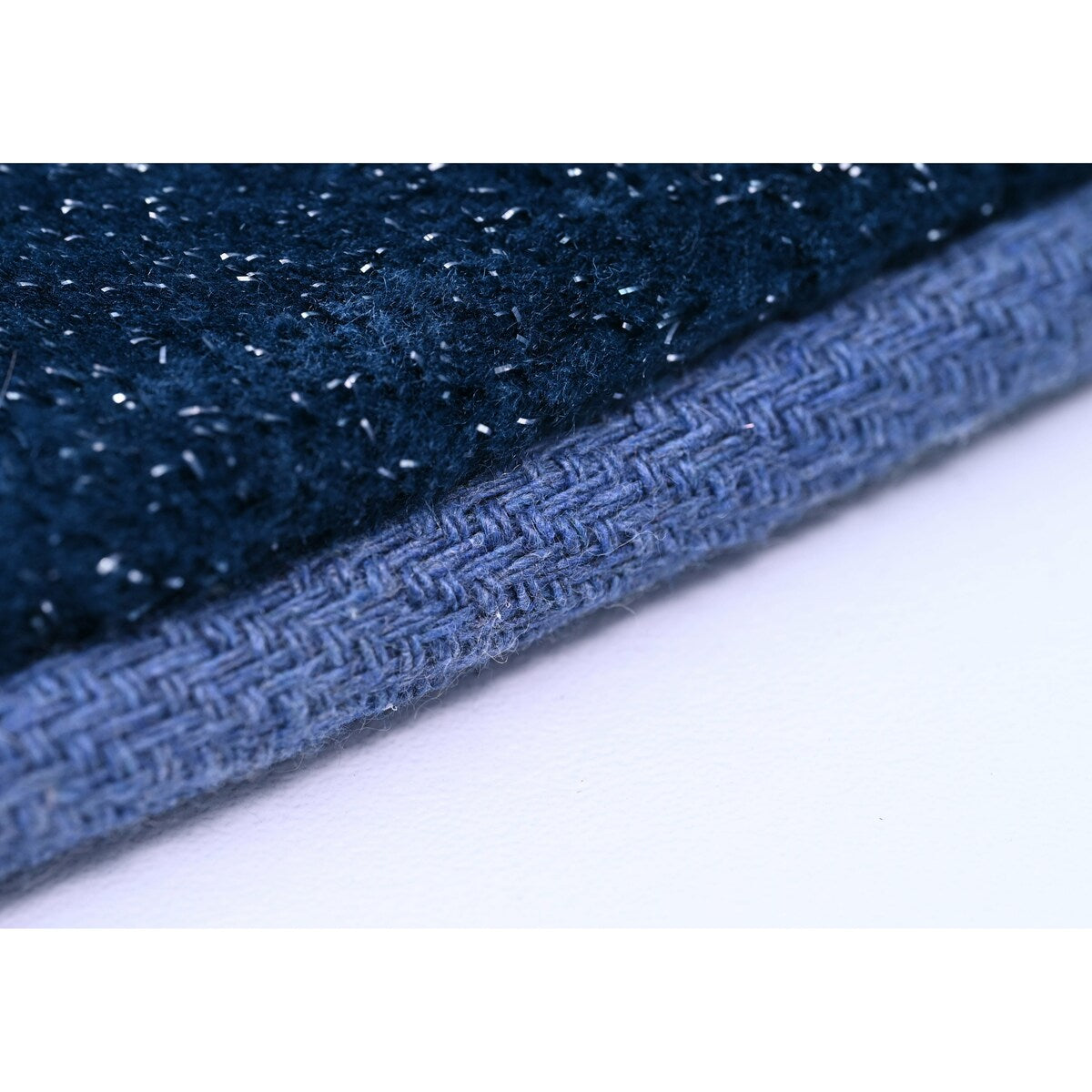 Asteri Collection Blue Solid Color Area Rug - 5' x 7'