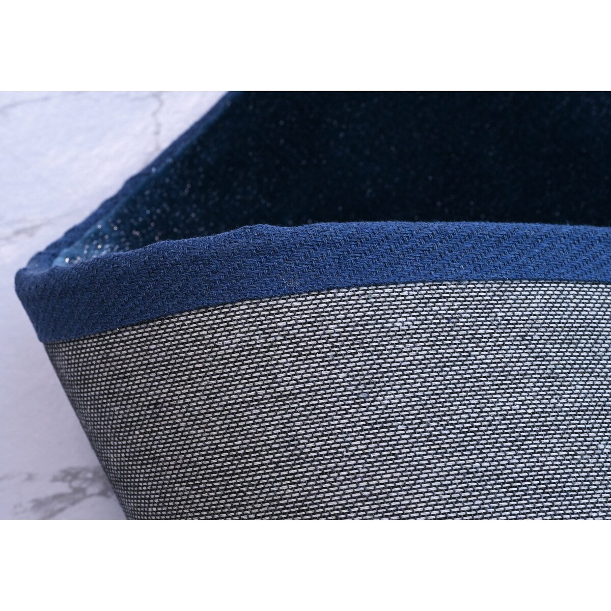 Asteri Collection Blue Solid Color Area Rug - 5' x 7'