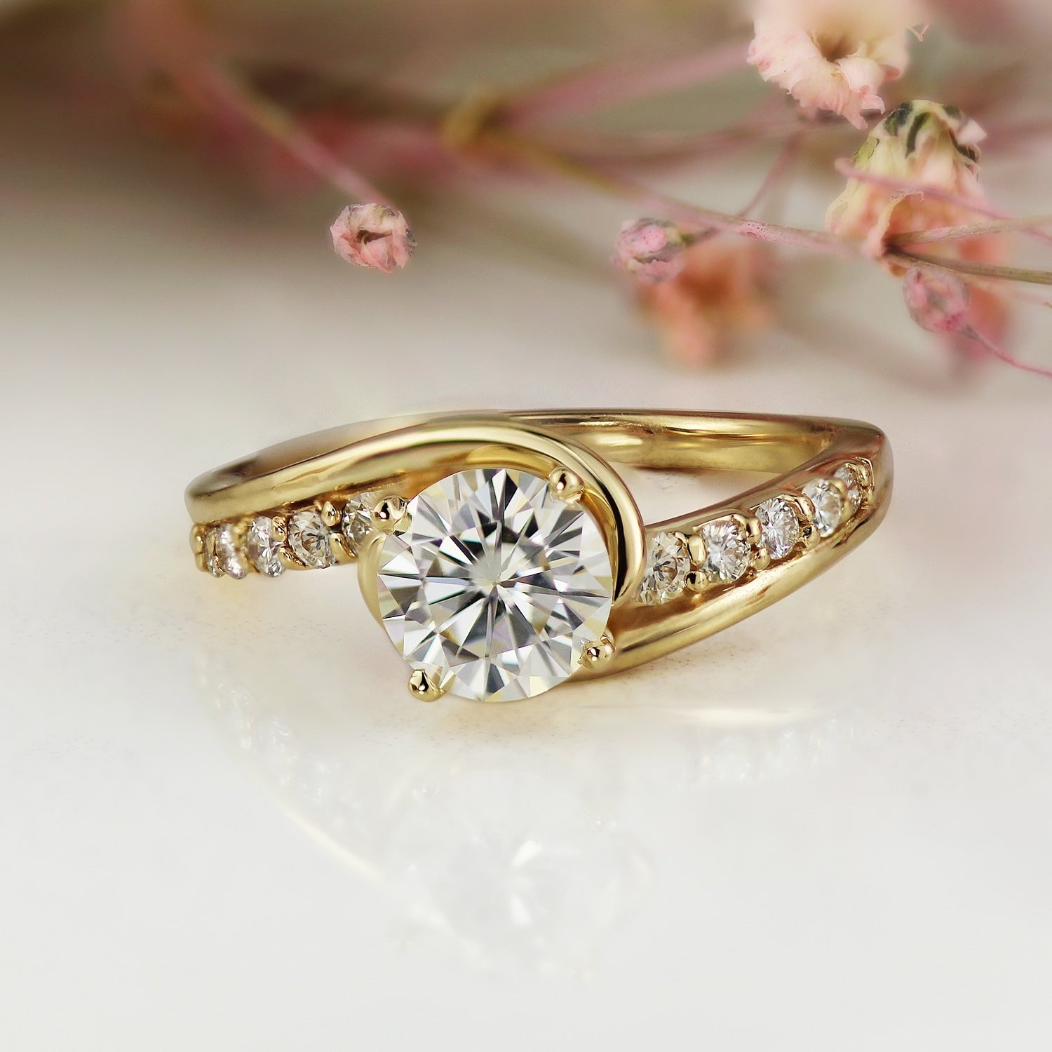 Auriya 14k Gold 1 1/2ctw Modern Moissanite and Diamond Engagement Ring 1/4ctw