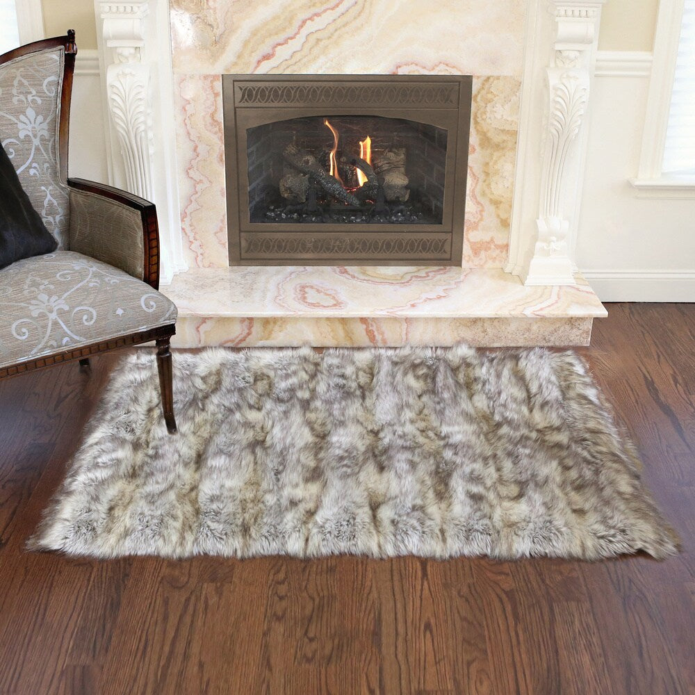Aurora Home Wild Mannered Luxury Long Faux Fur Rug (3'4 x 4'10)