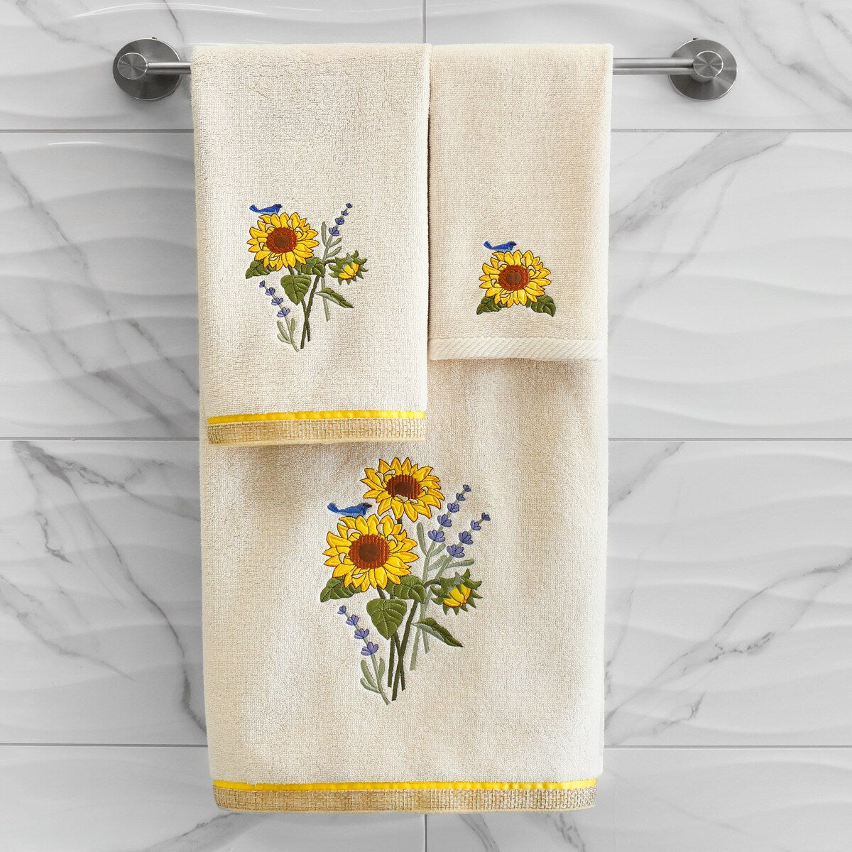 Authentic Hotel and Spa 100% Turkish Cotton Girasol 4PC Embellished Towel Set