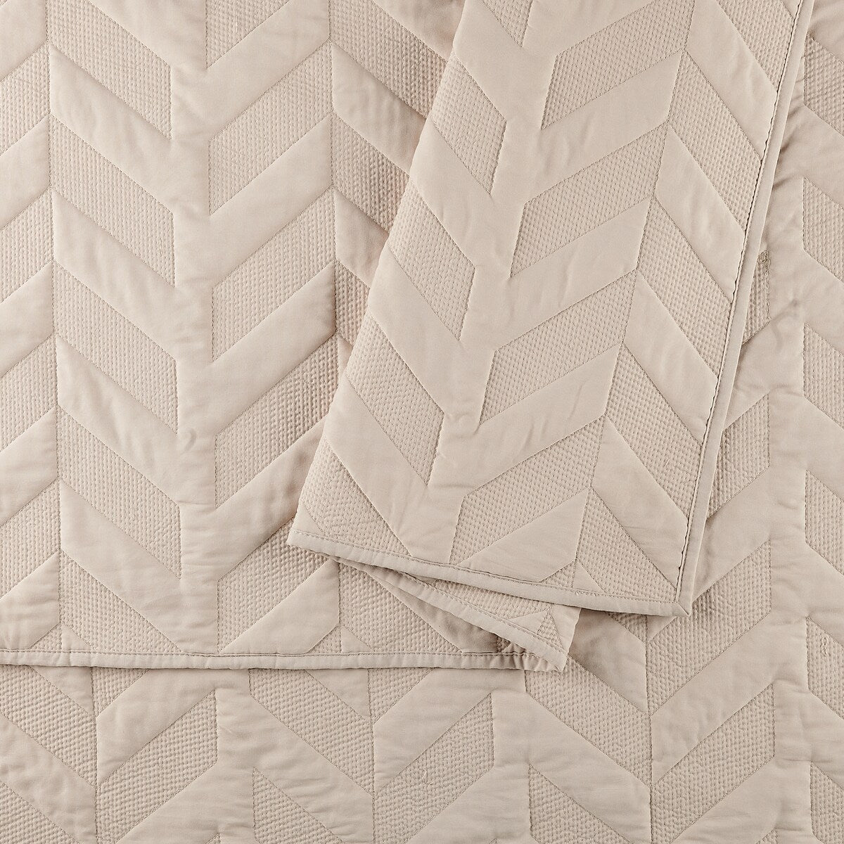 Ayesha Curry Texture Chevron Coverlet Set, Cream