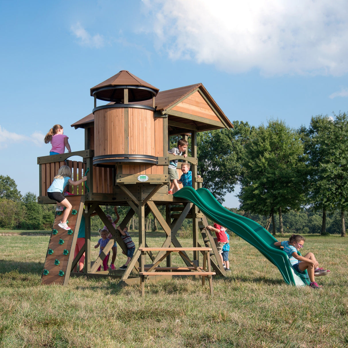 Backyard Discovery Eagles Nest Playhouse