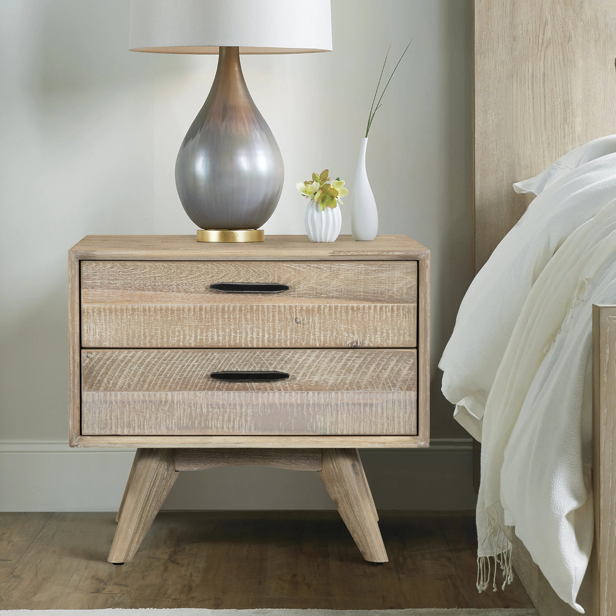 Baly Acacia Wood 3 Piece Platform Bedroom Set with 2 Nightstands
