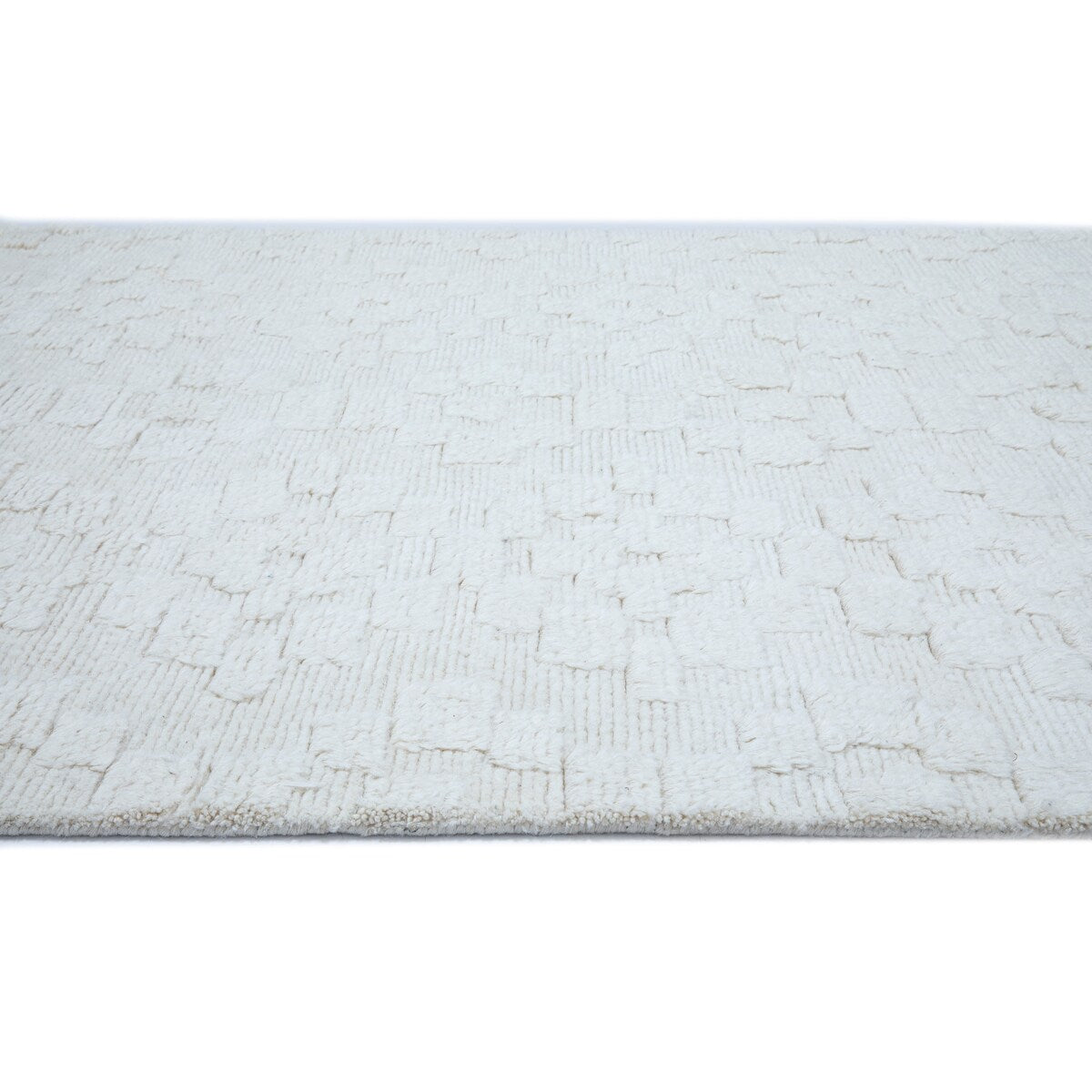 NuStory Barefoot Hand Tufted Solid Color Area Rug in Ivory Linen