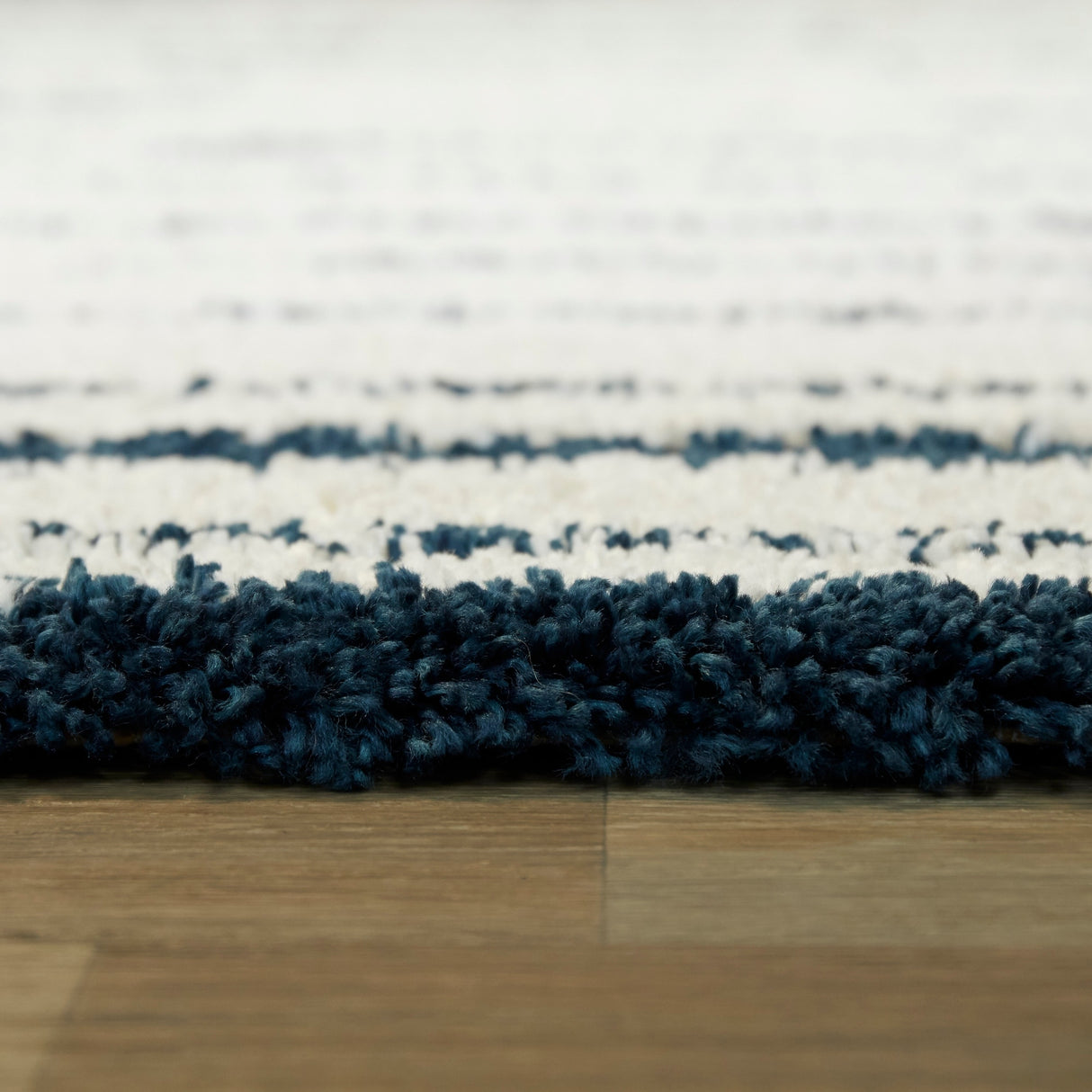 Barlough Contemporary StripeShag Area Rug - 5'3" x 7'