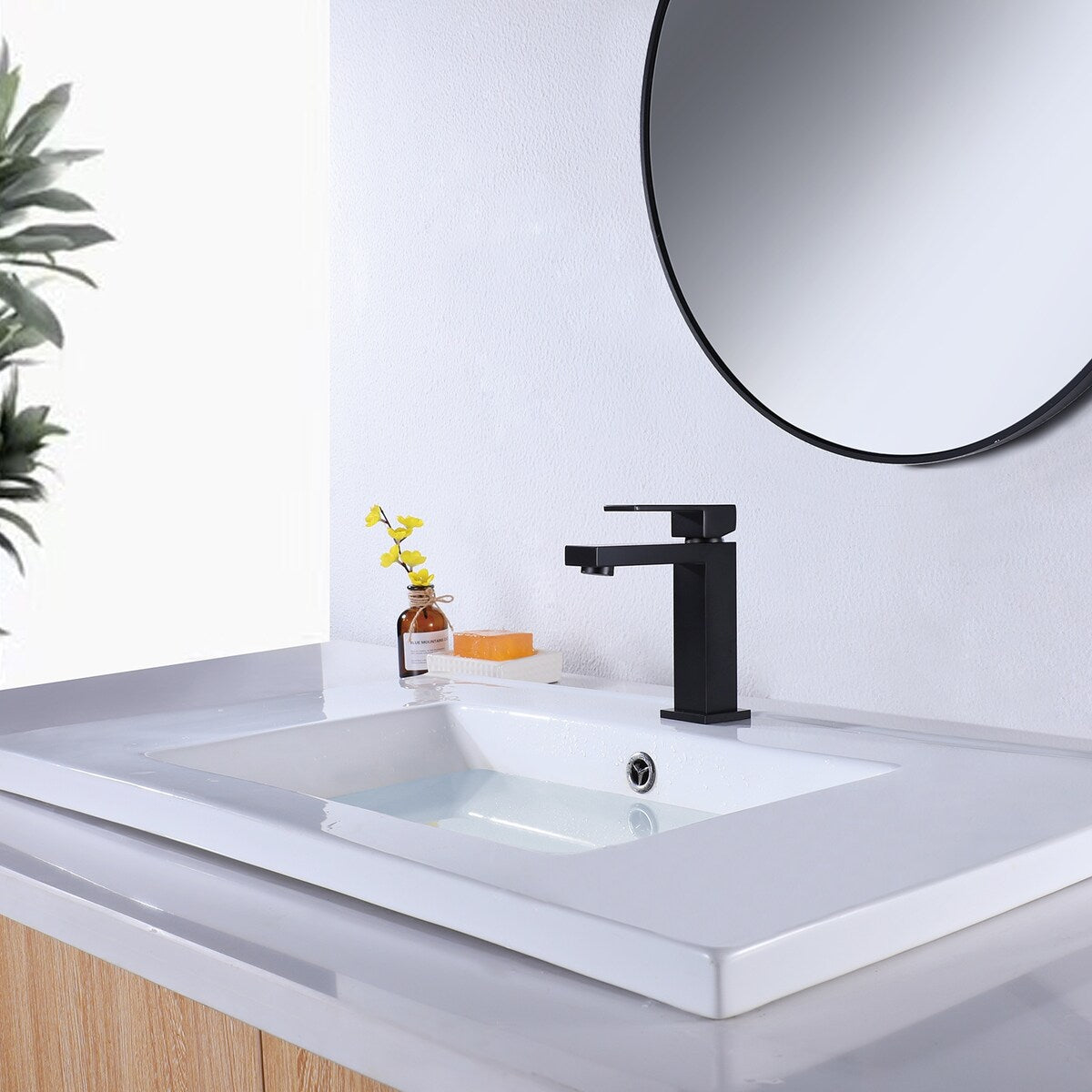 Bathroom Sink Faucet With Deck Plate