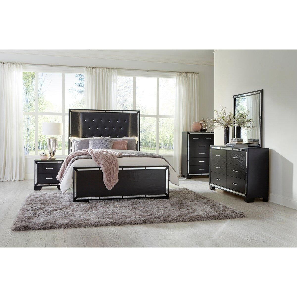 Nightstand with 2x DrawersHandles Glamorous Style Wooden Furniture