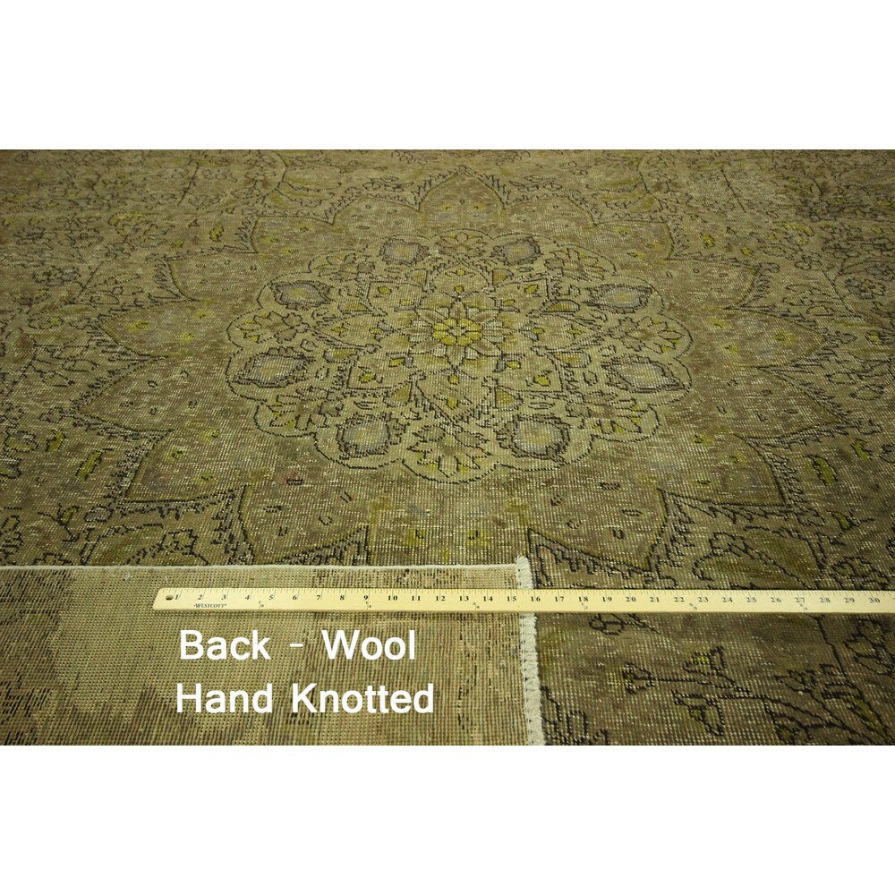 Beautiful Overdyed Green Floral Hand-knotted Wool Oriental Area Rug (9' x 13')