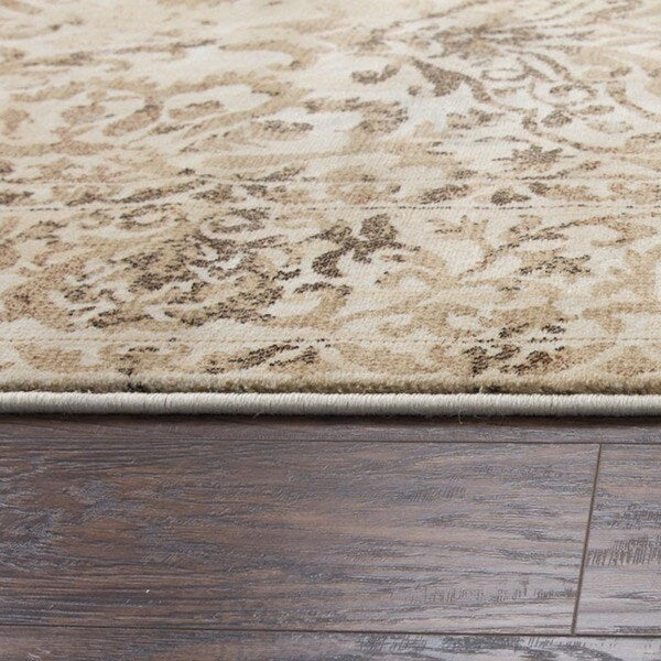 Beige Power-Loomed Accent Rug (5' 3 x 7'7) - 5'3" x 7'7"