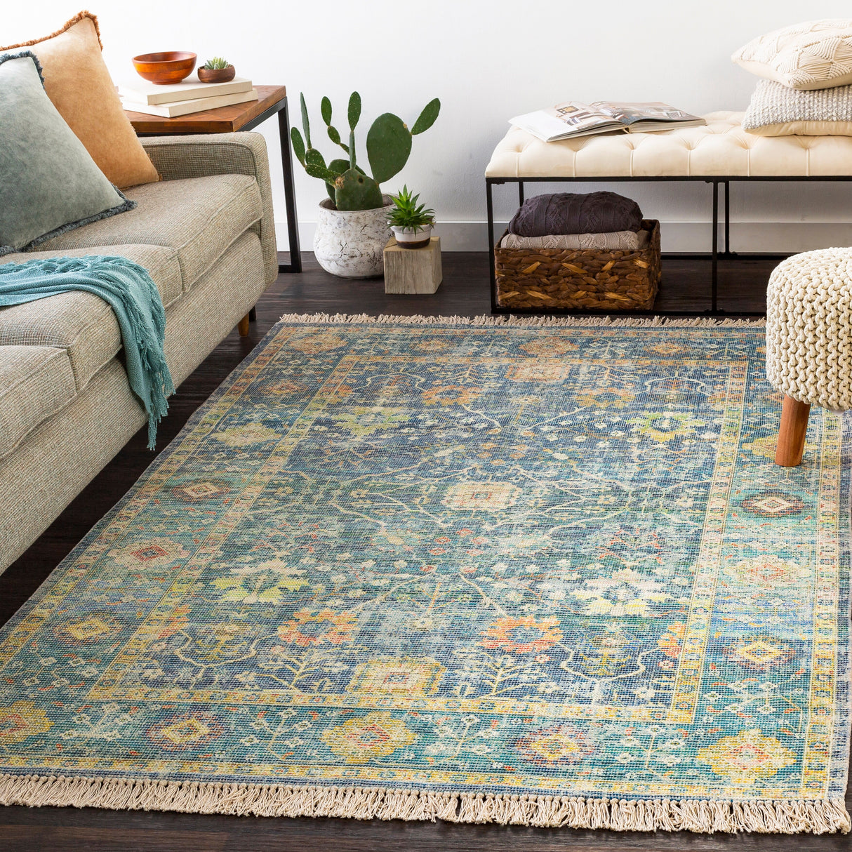 Livabliss Betsy Handmade Persian Floral Cotton Area Rug