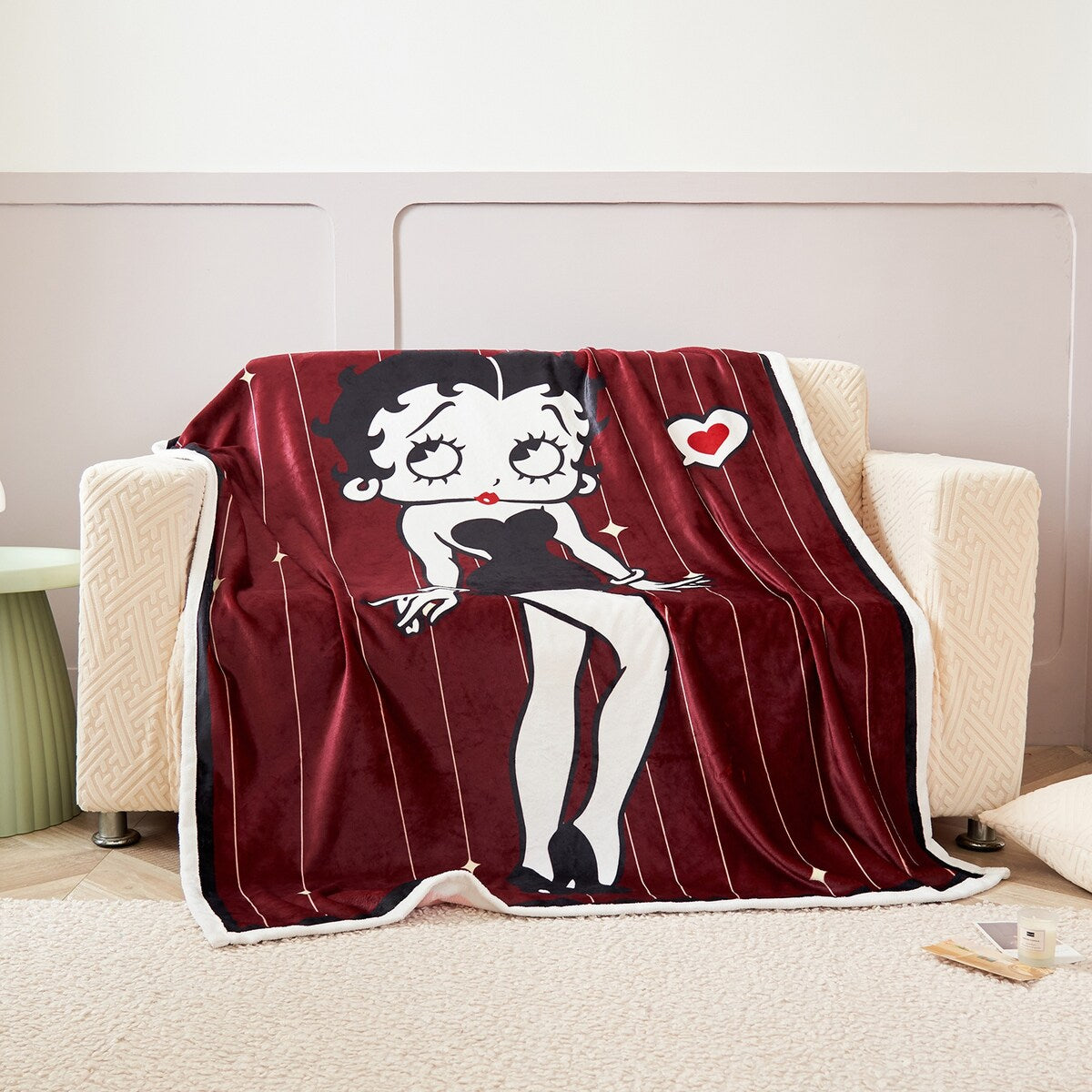 Betty Boop Super Soft Fleece Plush Throw Blanket 50"x60", 60"x80"