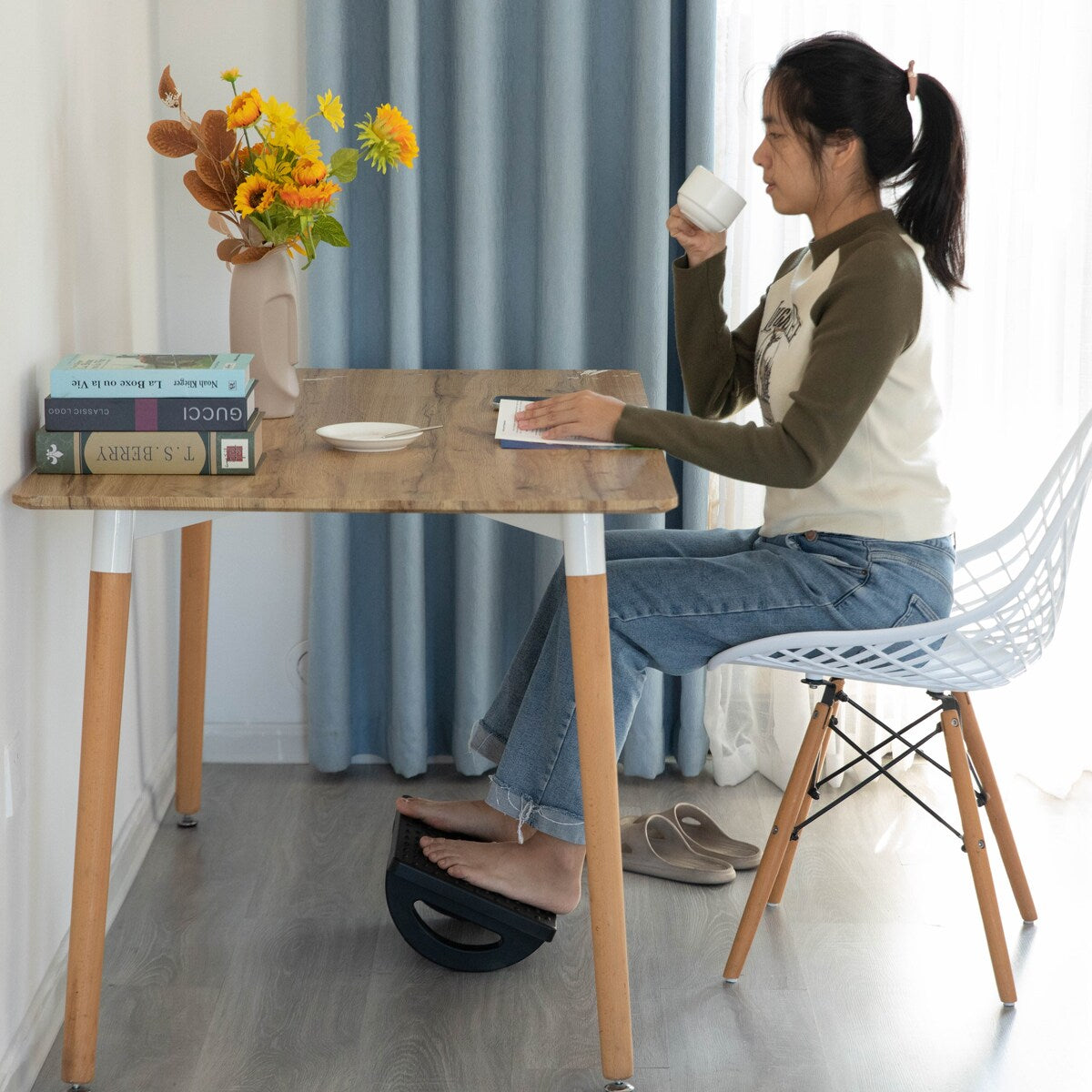 Black Rocking Footrest Massage Under Desk with Soothing Massage Points and Rollers, Swinging Foot Stool Support