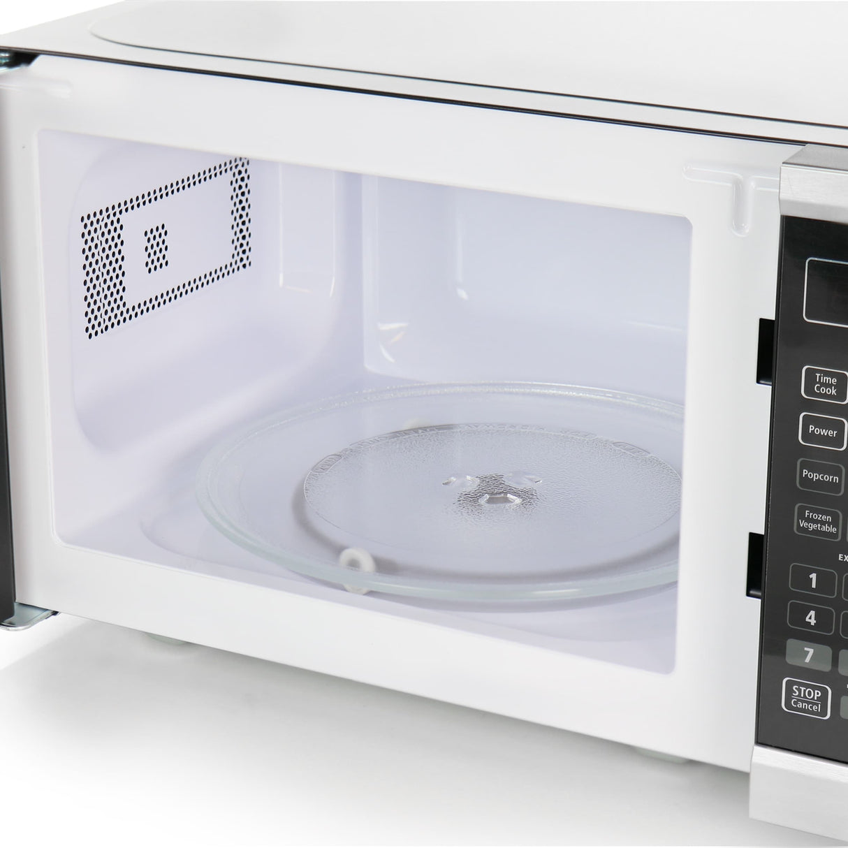 Black and Decker 0.9 Cu Ft 900W Microwave Oven in Stainless Steel