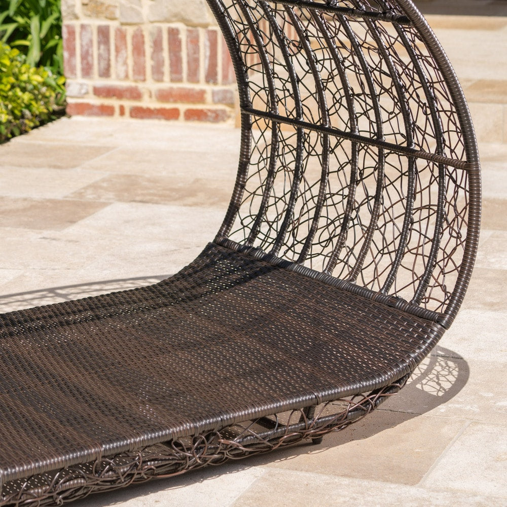 Boca Grande Outdoor Daybed by Christopher Knight Home - 91.25"L x 35.75"W x 53.25"H