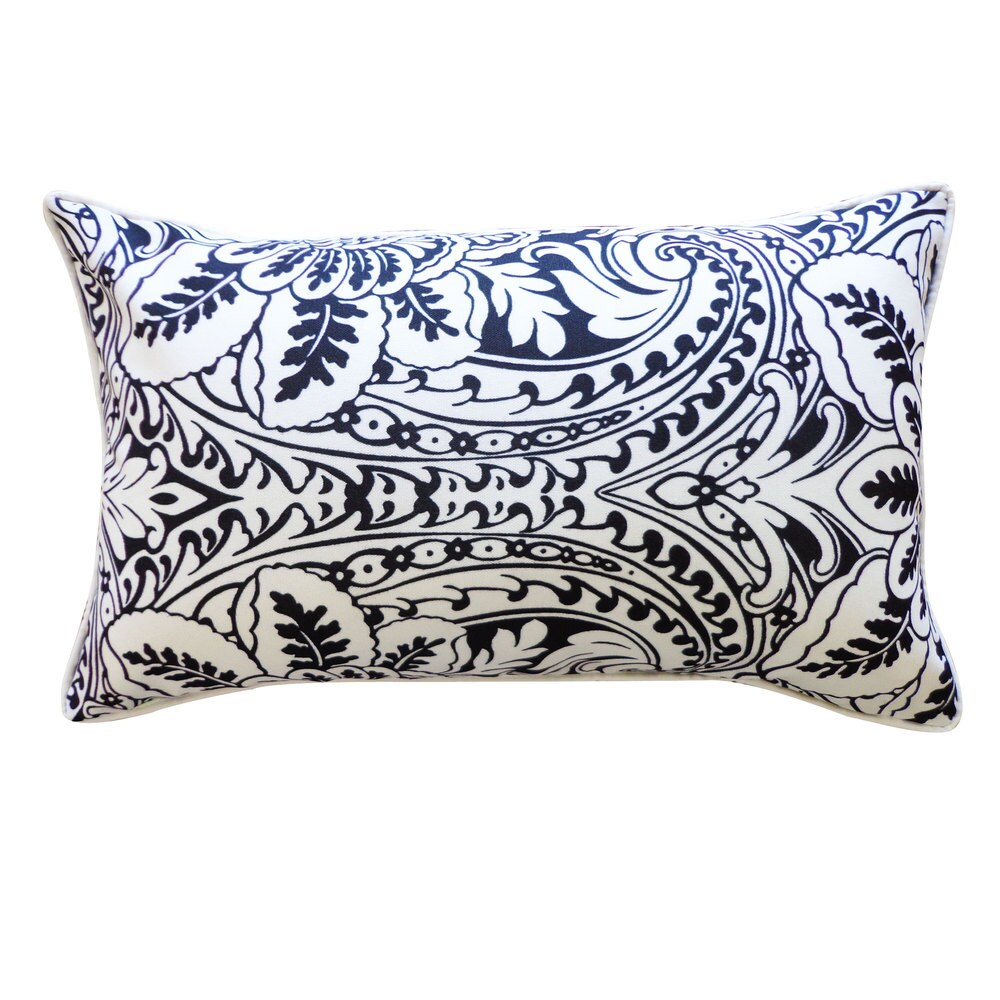 Bouquet Black Pillow