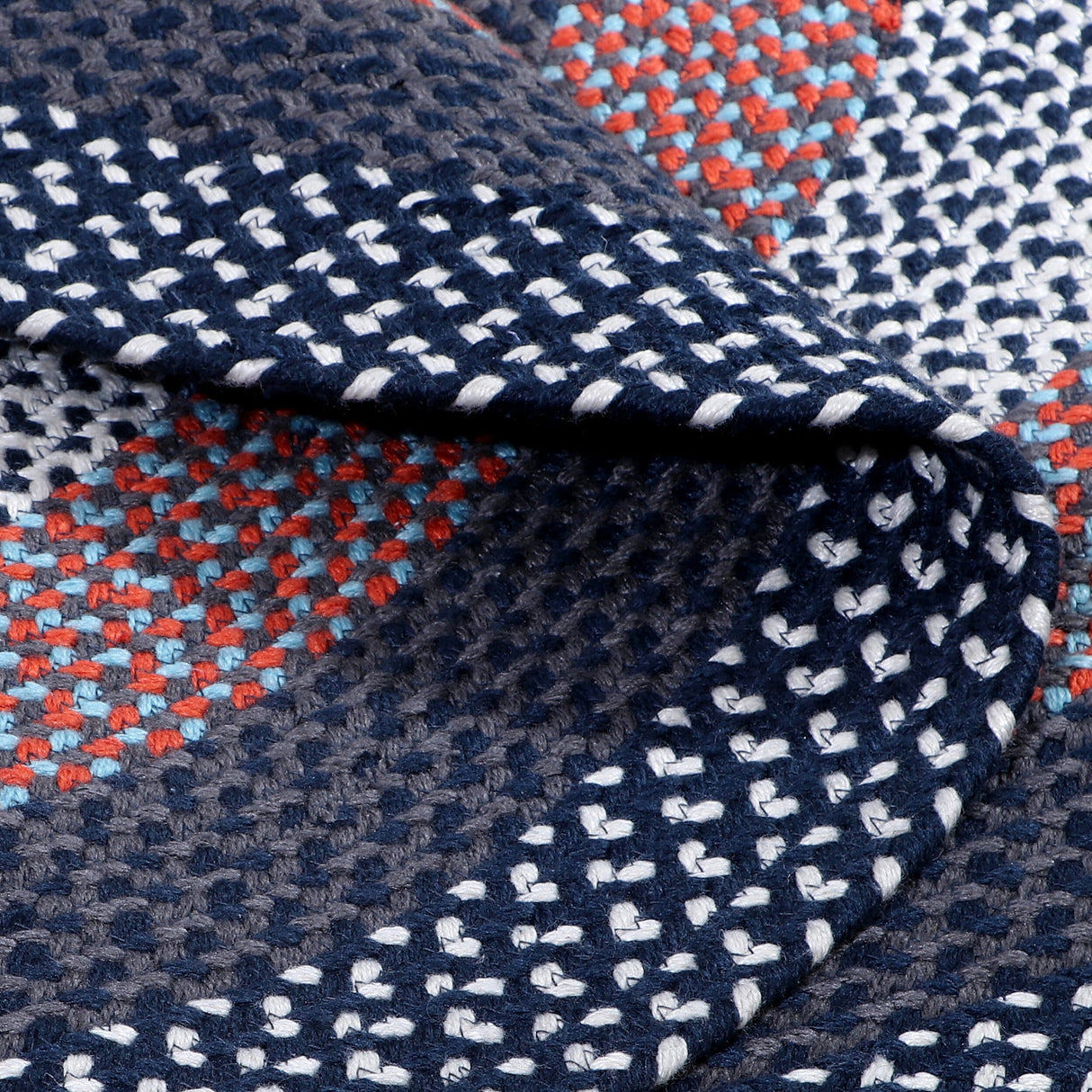 Bradford Indoor Outdoor Reversible Braided Rug