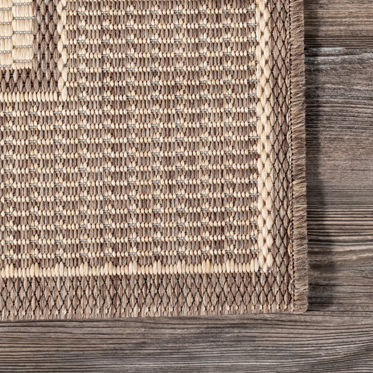 Nuloom Elizabeth Classic Bordered Indoor/Outdoor Area Rug