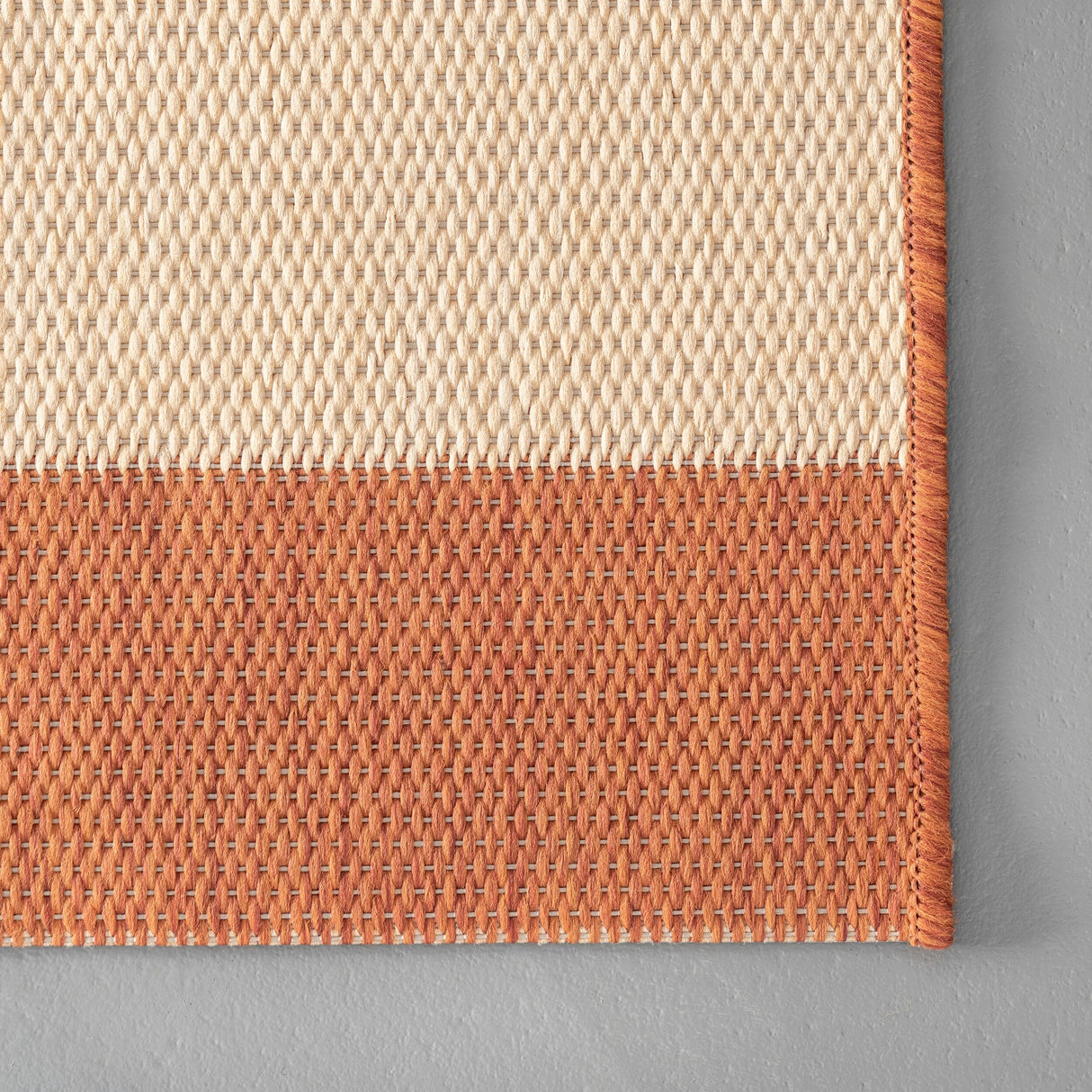 Nuloom Kristen Striped Indoor/Outdoor Area Rug
