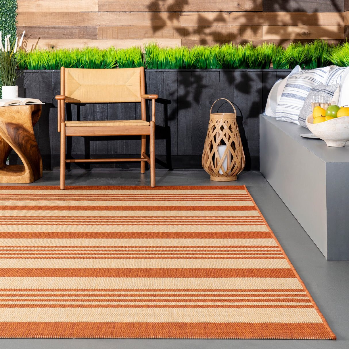 Nuloom Kristen Striped Indoor/Outdoor Area Rug