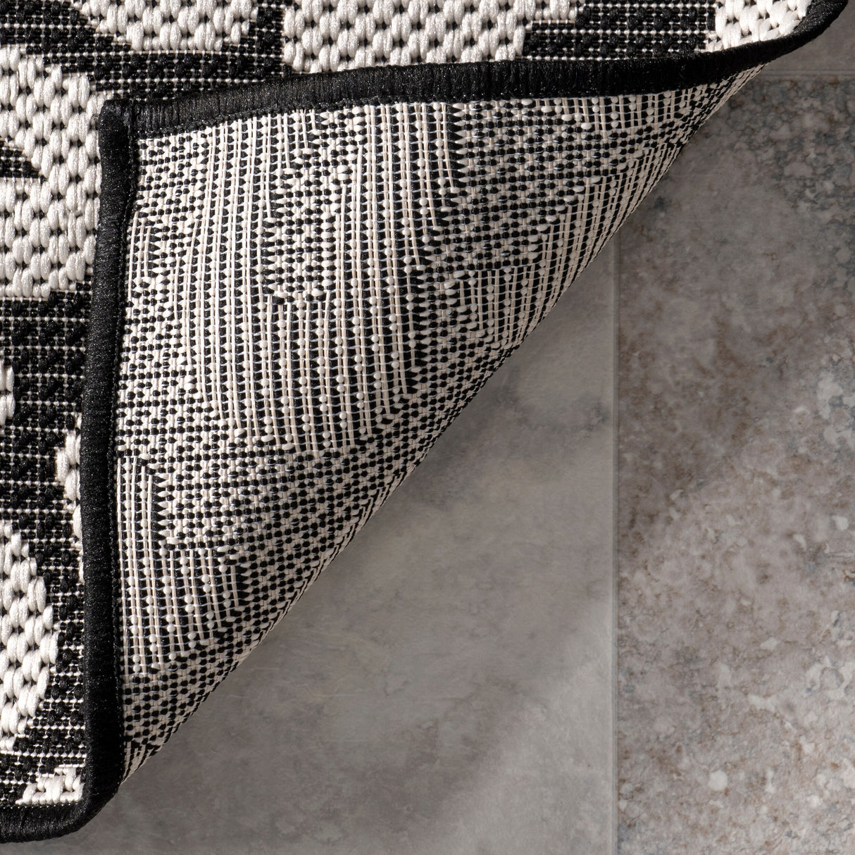 Nuloom Terenia Leopard Indoor/Outdoor Area Rug