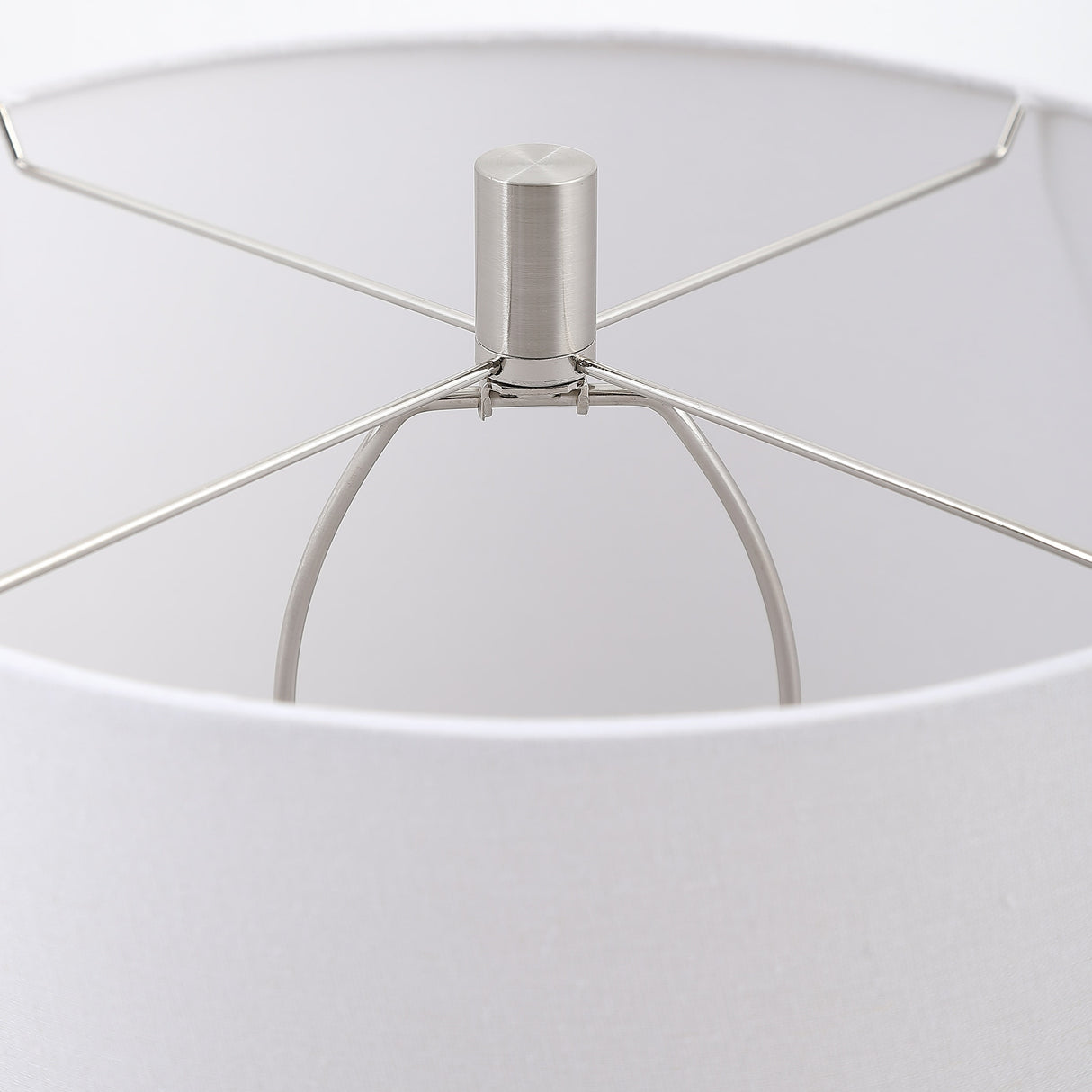 Brushed nickel 1-light Table Lamp