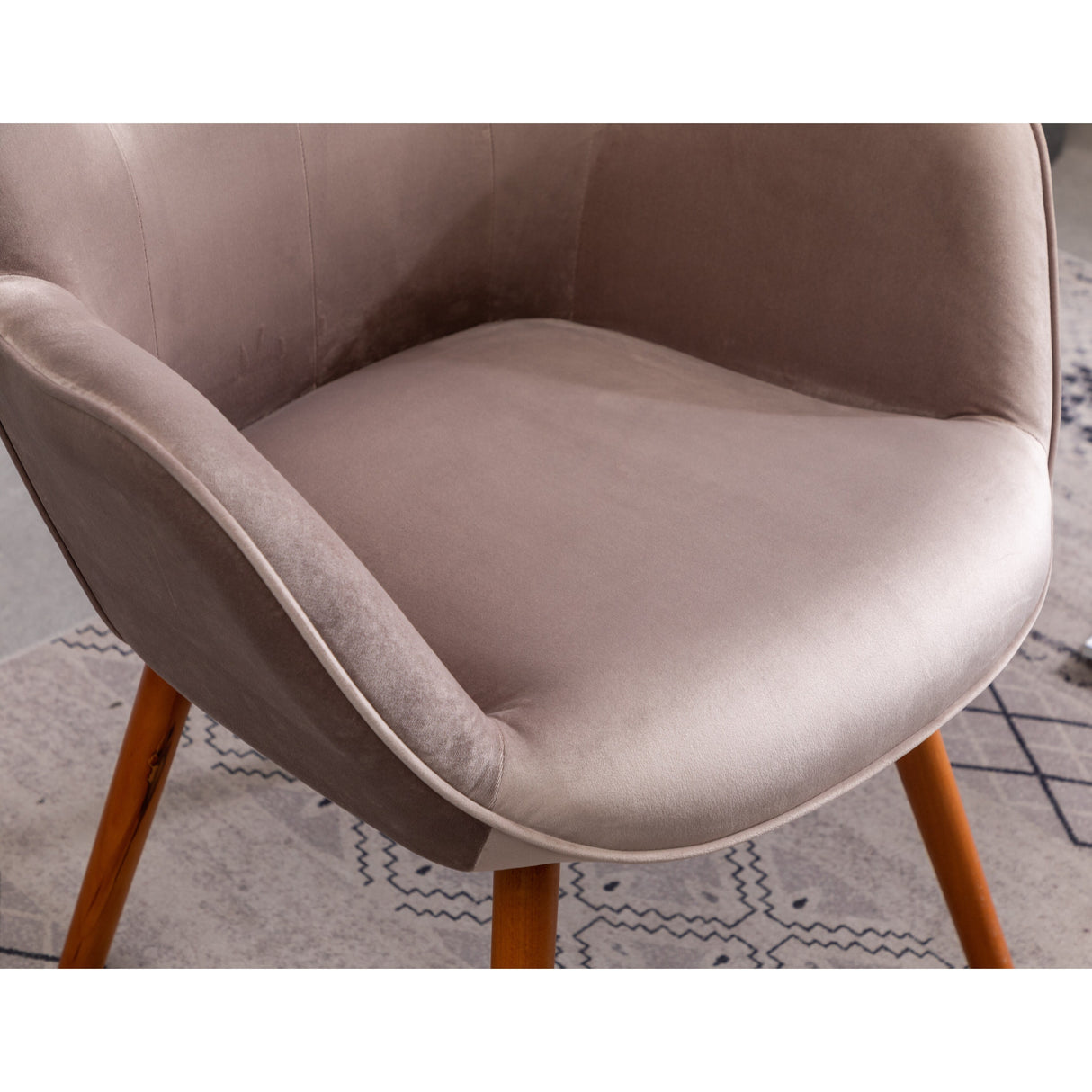 Carson Carrington Arvika Button-tufted High-back Velvet Accent Chair