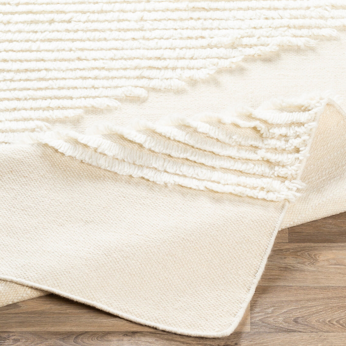 Carson Carrington Inbyn Bohemian Wool Shag Area Rug