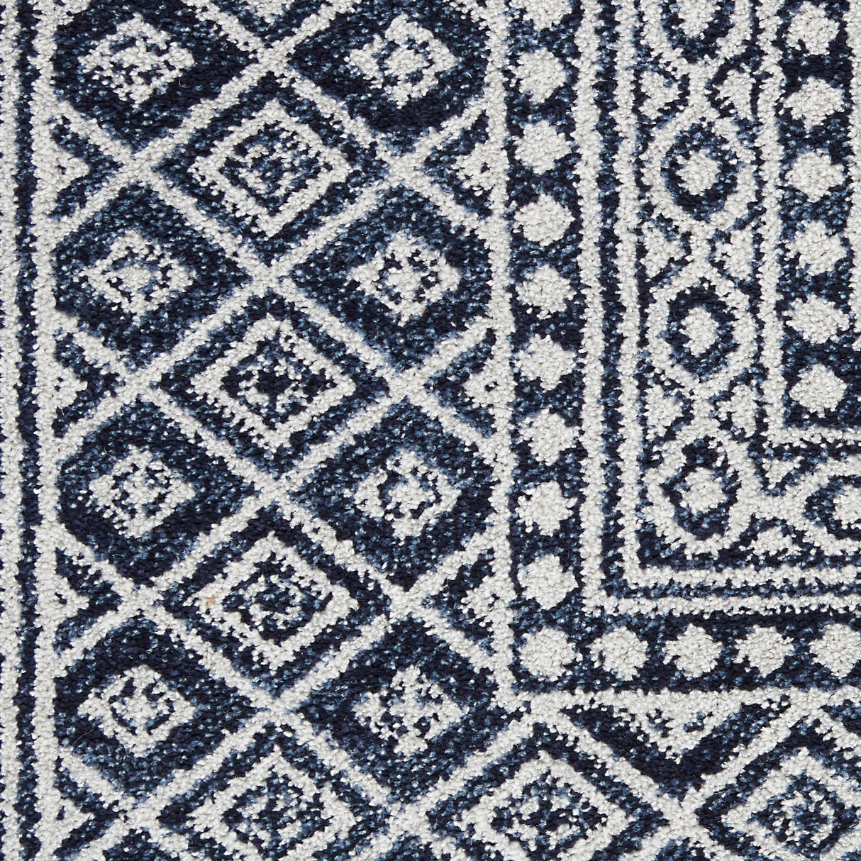 Carson Carrington Rantorp Royal Moroccan Eclectic Area Rug