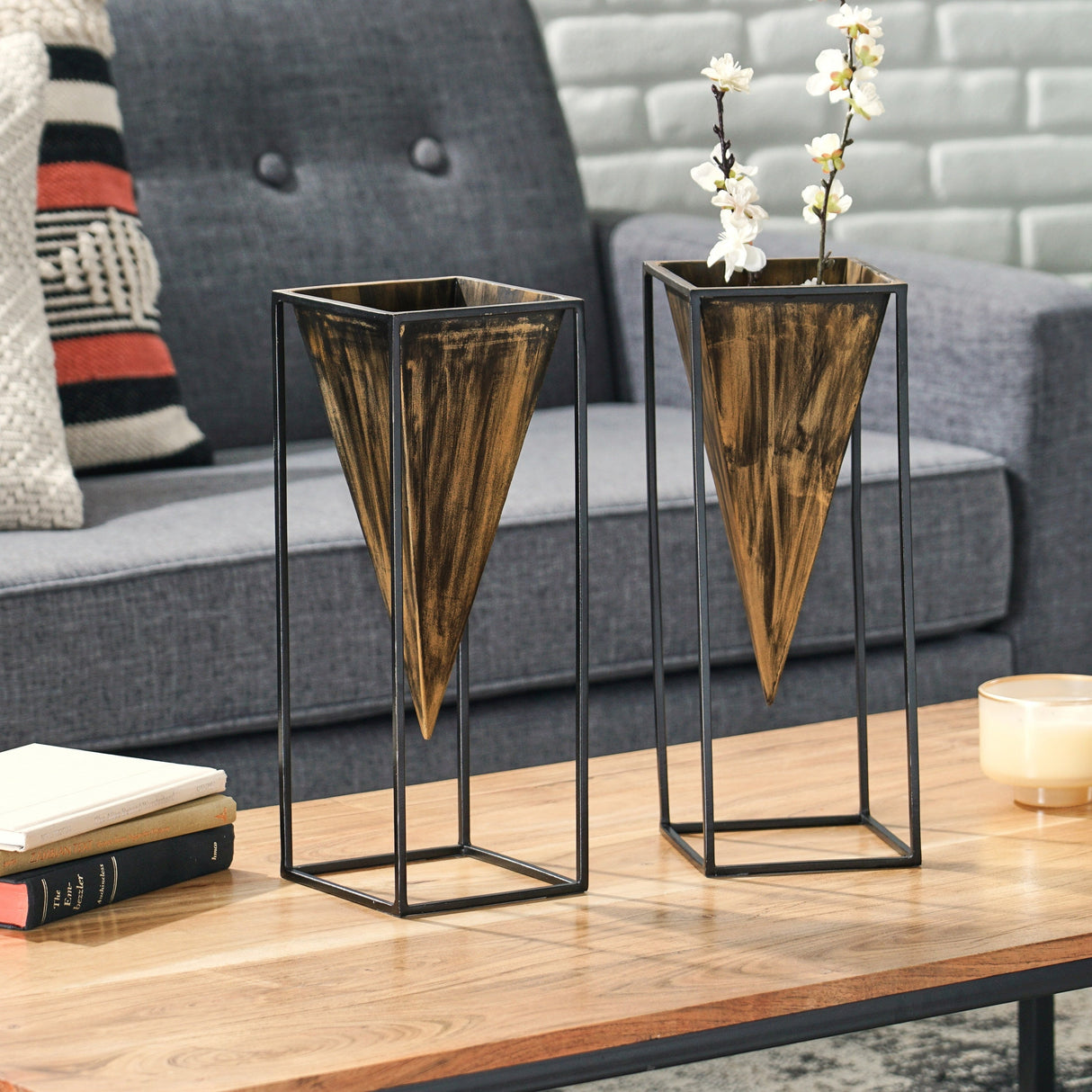 Cedarville Indoor Iron Handcrafted Decorative Frame Vase by Christopher Knight Home