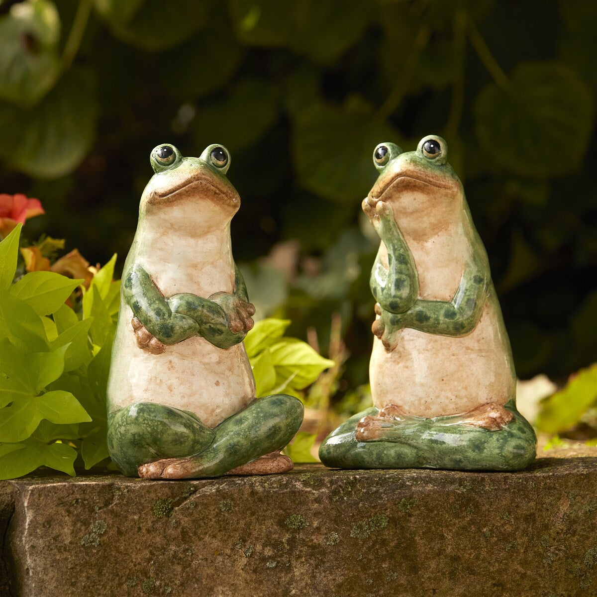 Ceramic Garden Frog Statue (Set of 2)