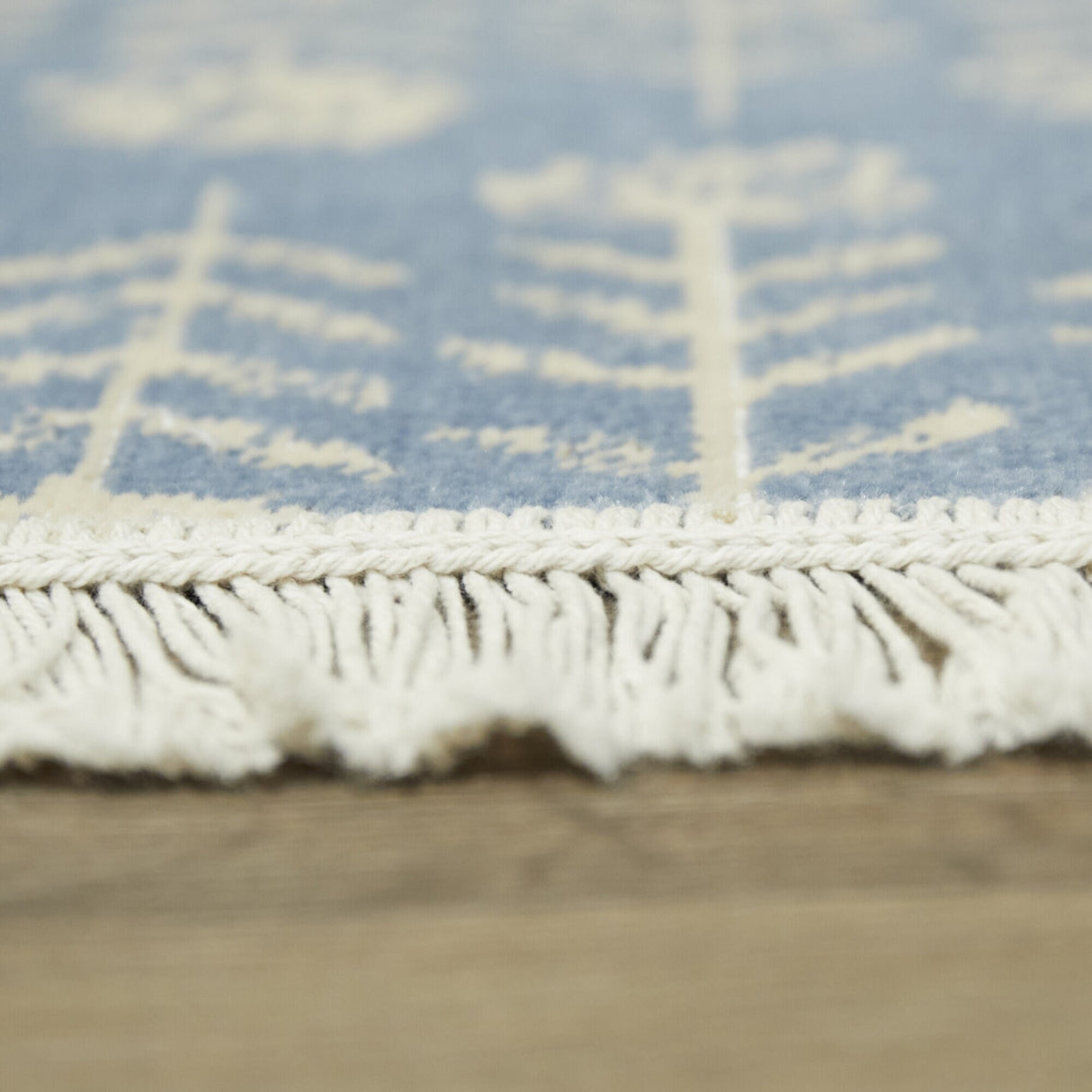 Cesar Modern Floral Recycled Area Rug