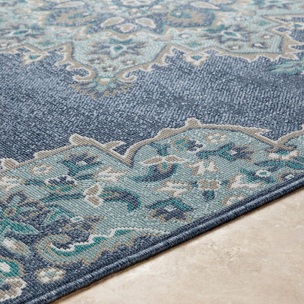 Cesare Medallion Indoor/ Outdoor Area Rug - 7'3" Round - 7'3" Round