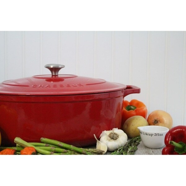 Chasseur 7.25-quart Red French Enameled Cast Iron Oval Dutch Oven
