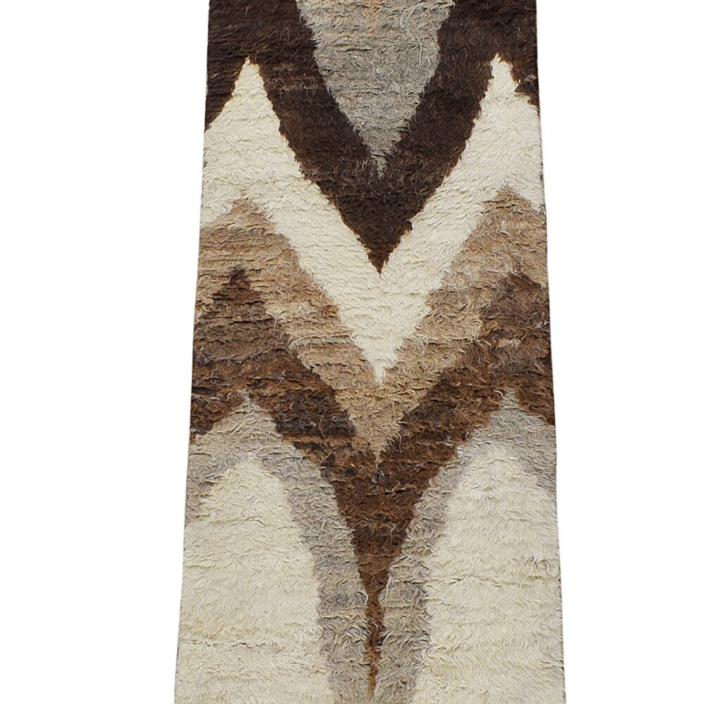 Chevron Plush Shaggy Moroccan Runner Rug Handmade Staircase Carpet - 2'7" x 7'9"