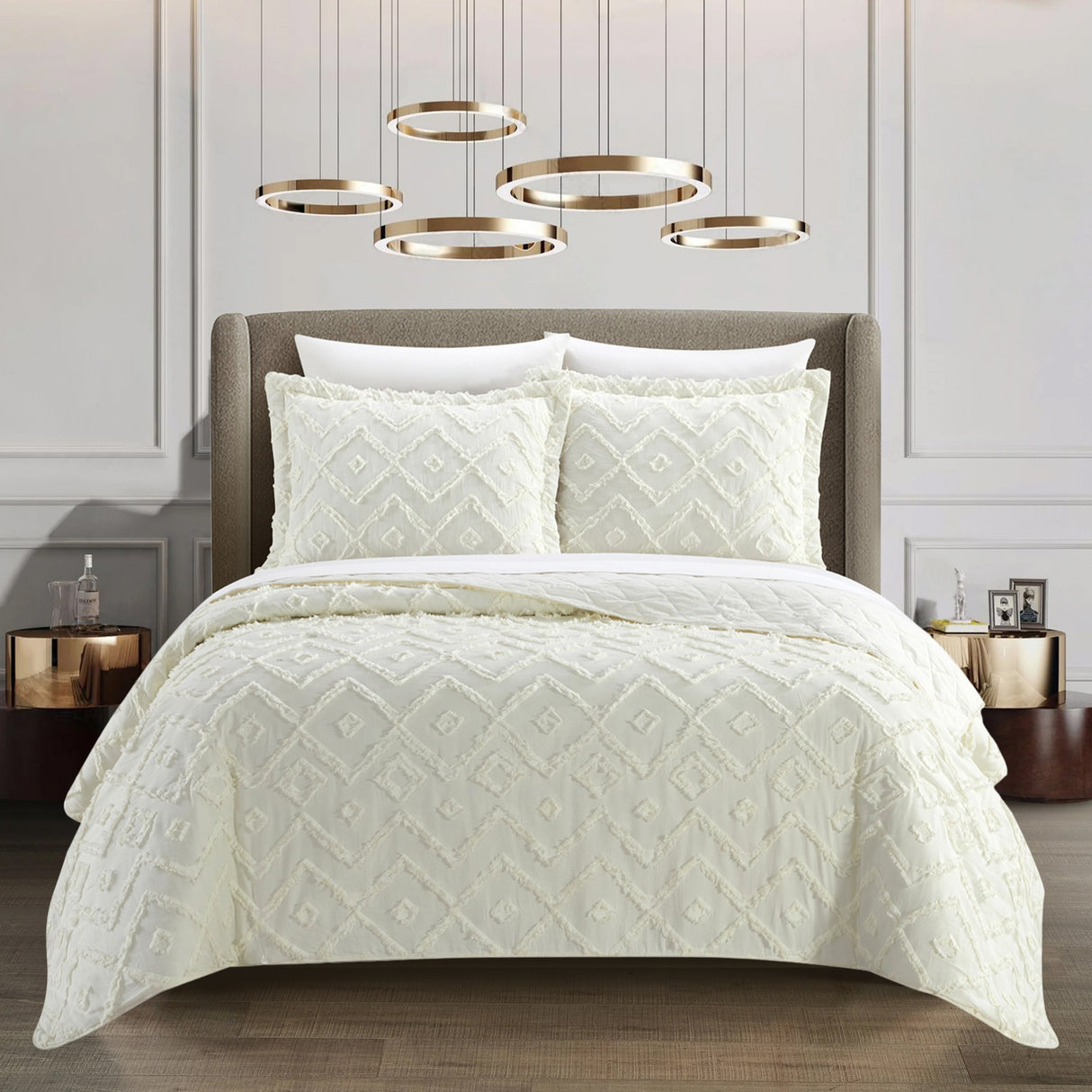 Chic Home Kade 7 Piece Clip Jacquard Cotton Shell With Textured Geometric Pattern Quilt Set
