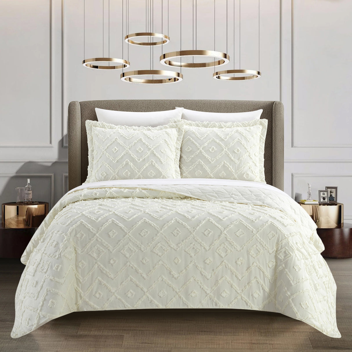 Chic Home Kade 7 Piece Clip Jacquard Cotton Shell With Textured Geometric Pattern Quilt Set
