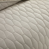 Chic Home Nya 3-Piece Geomertric Hexagon Pattern Quilt Set