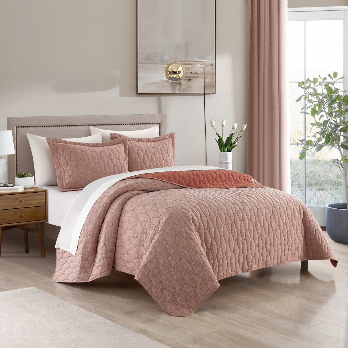 Chic Home Nya 3-Piece Geomertric Hexagon Pattern Quilt Set