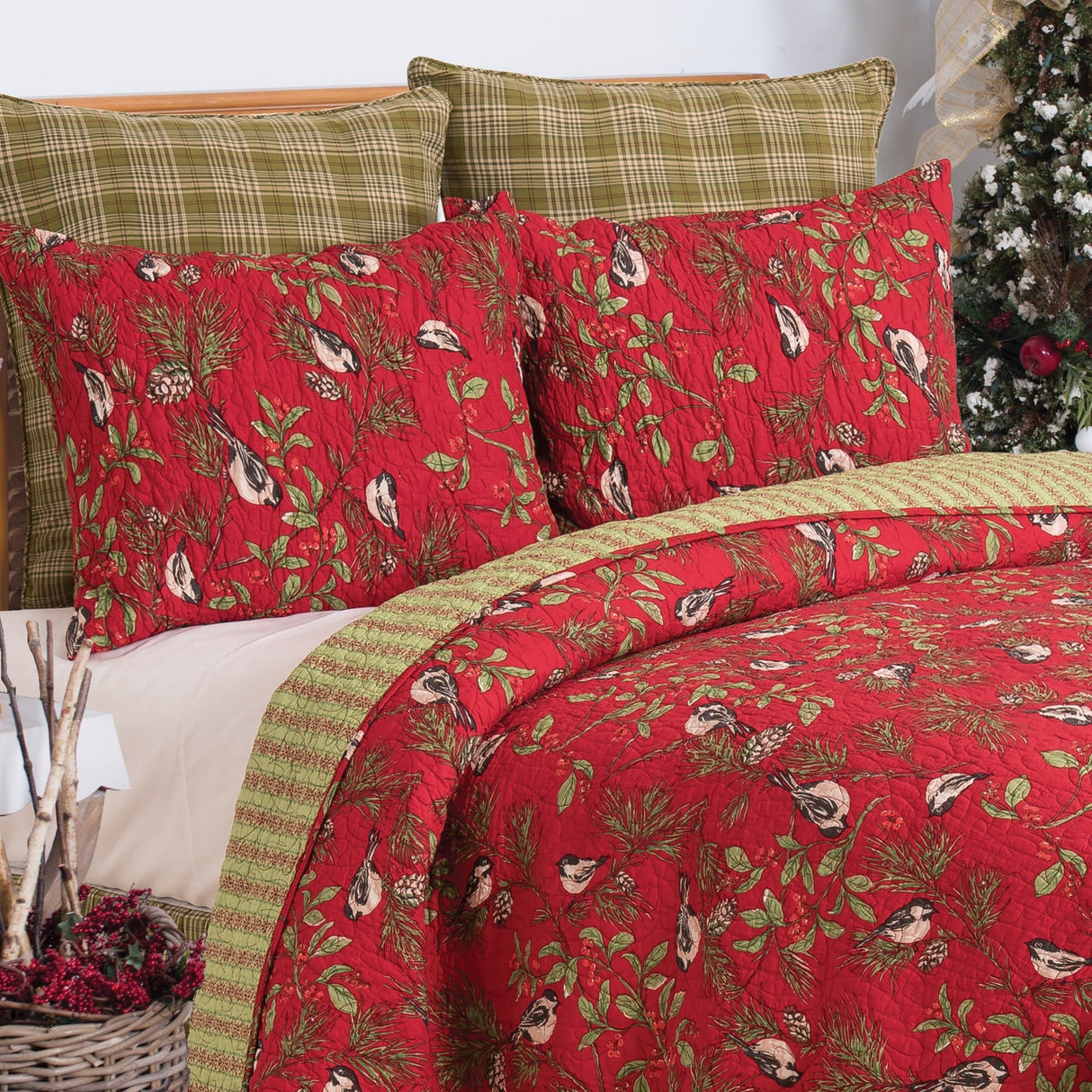Christmas Chickadee Red Quilt Set