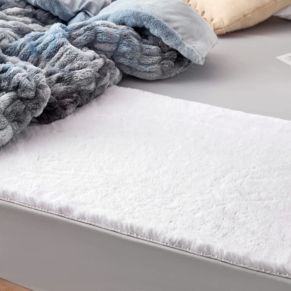 Chunky Bunny - Coma Inducer® End of Bed Topper - White