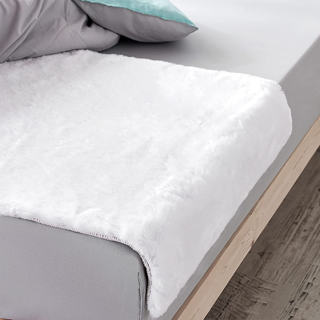 Chunky Bunny - Coma Inducer® End of Bed Topper - White