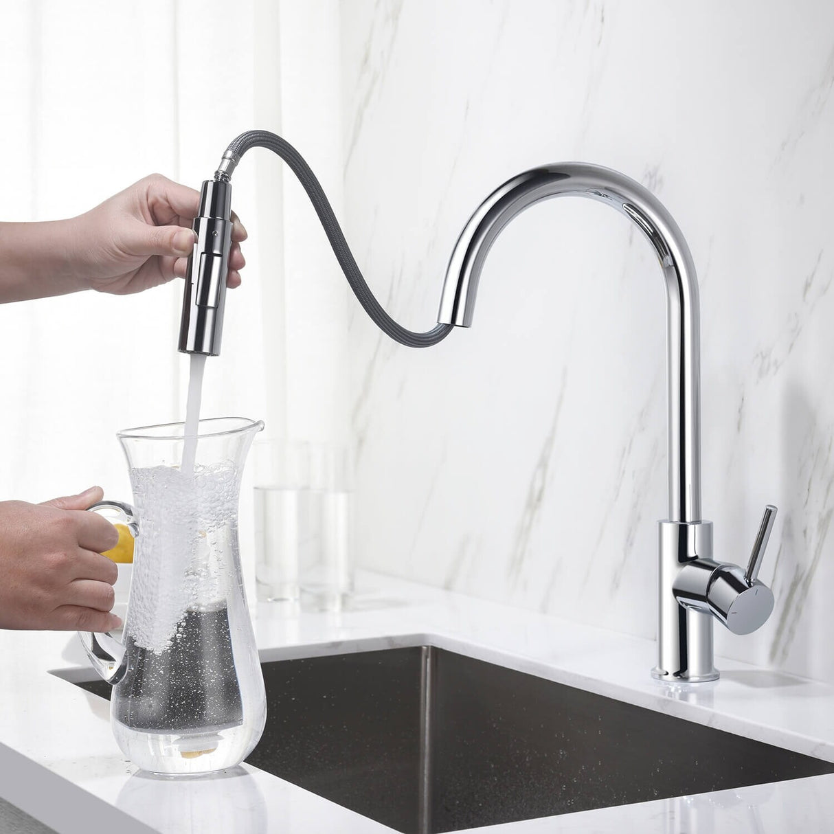 Circular Single Handle Pull Down Kitchen Faucet