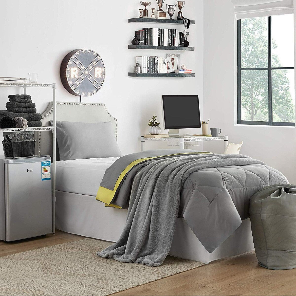 Porch & Den Harglow Yellow/Alloy Grey Twin XL College Dorm Bedding Set