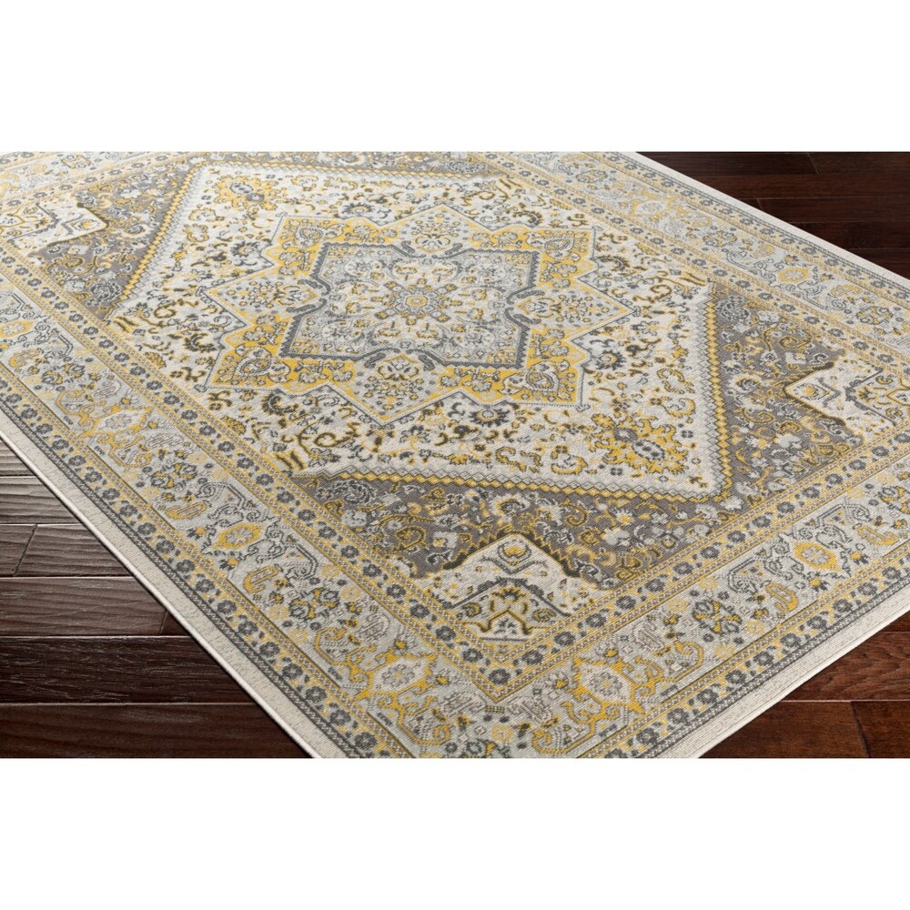Colonial Home Tan Oriental Medallion Area Rug - 3'11" x 6'