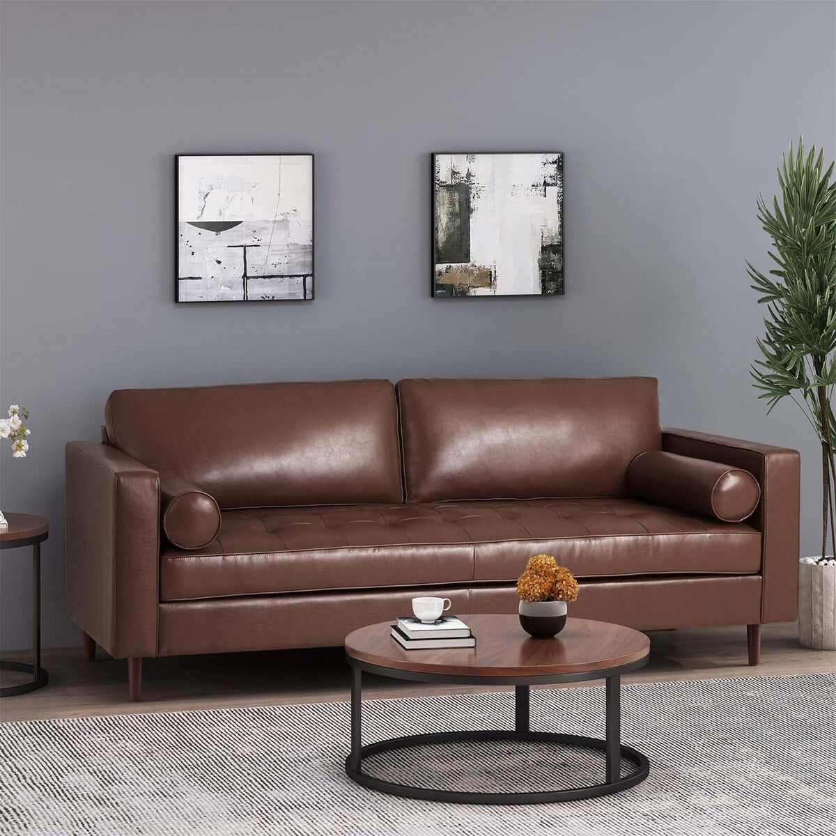 Comfy 3-seat Sofa with Wooden Legs