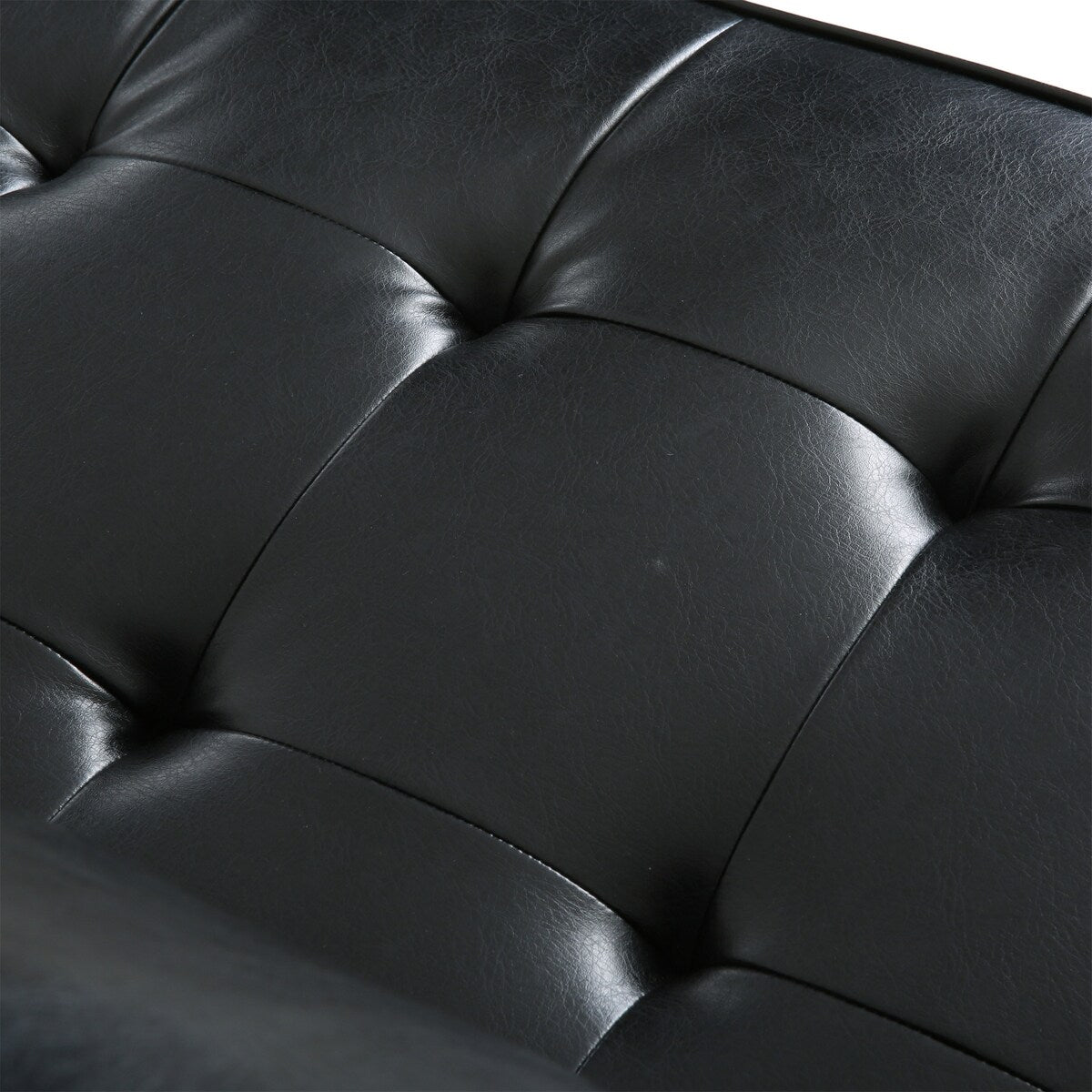 Comfy 3-seat Sofa with Wooden Legs