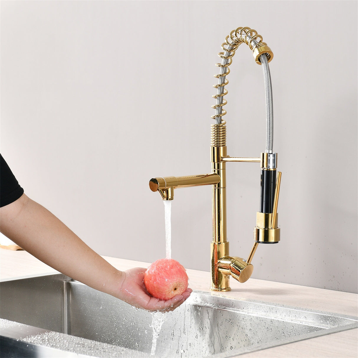 Commercial Pull Down Kitchen Sink Faucet Polished Gold Single Handle Kitchen Faucets With Sprayer Stainless Steel Laundry Taps